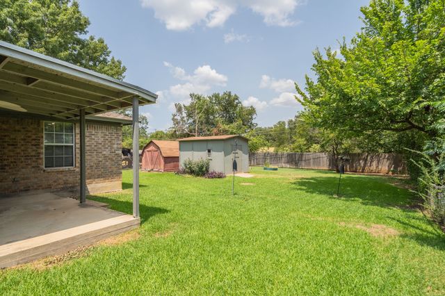 6980 Cox Lane, North Richland Hills, TX 76182