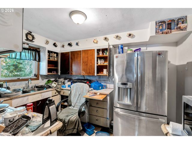24051 S UPPER HIGHLAND Rd, Colton, OR 97017