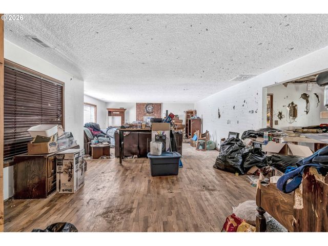 24051 S UPPER HIGHLAND Rd, Colton, OR 97017