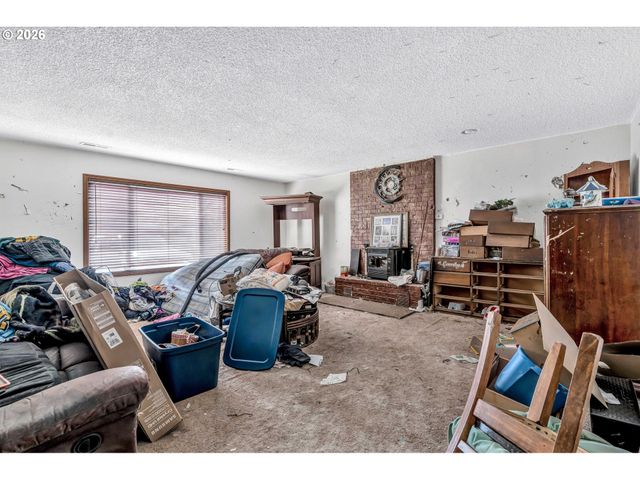 24051 S UPPER HIGHLAND Rd, Colton, OR 97017