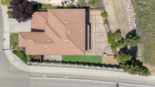 9015 Tee Box Ct, Patterson, CA 95363