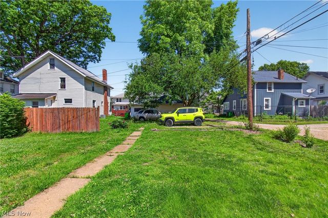 630 Walnut Road SW, Massillon, OH 44647