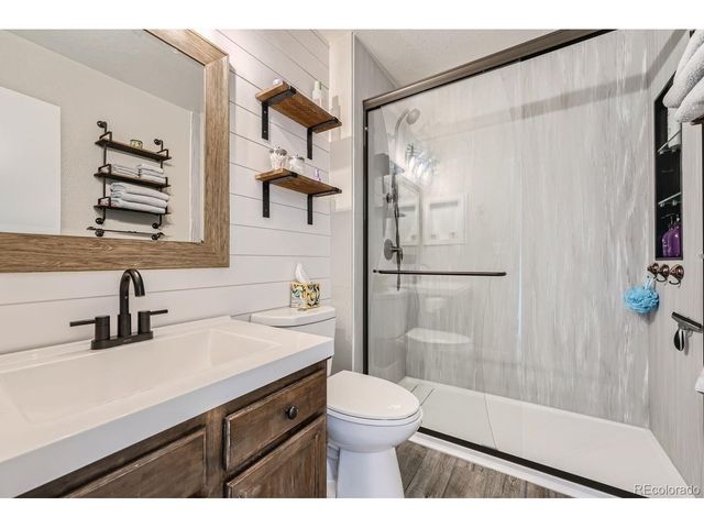 5954 S Netherland Cir, Centennial, CO 80015