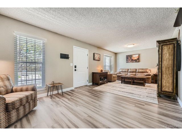 5954 S Netherland Cir, Centennial, CO 80015
