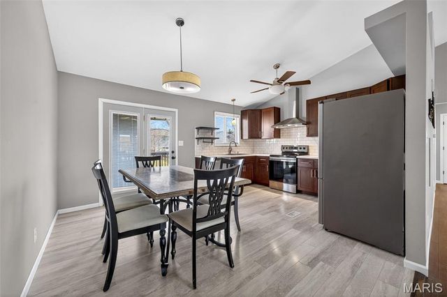 3065 Laurel Village Circle, St Peters, MO 63376