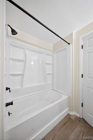 3065 Laurel Village Circle, St Peters, MO 63376