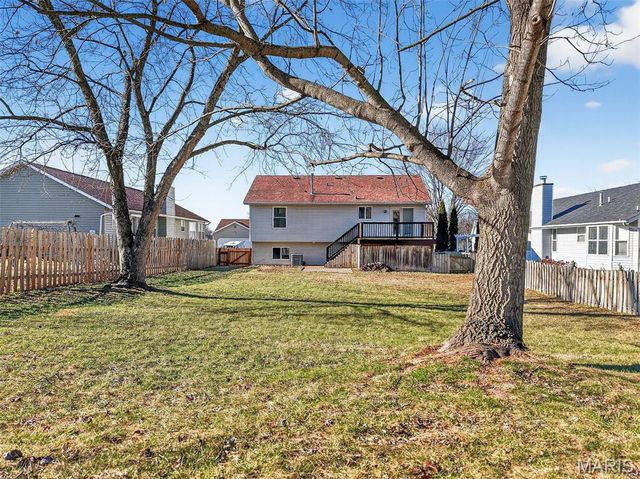 3065 Laurel Village Circle, St Peters, MO 63376