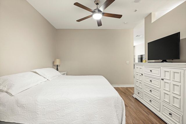 1900 Barton Springs RD 5033, Austin, TX 78704
