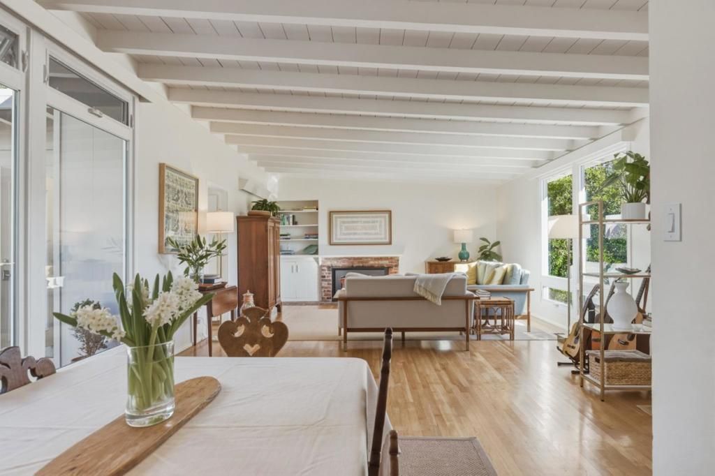 Image 11 of property listing at 25037 Valley Place, Carmel, CA 93923