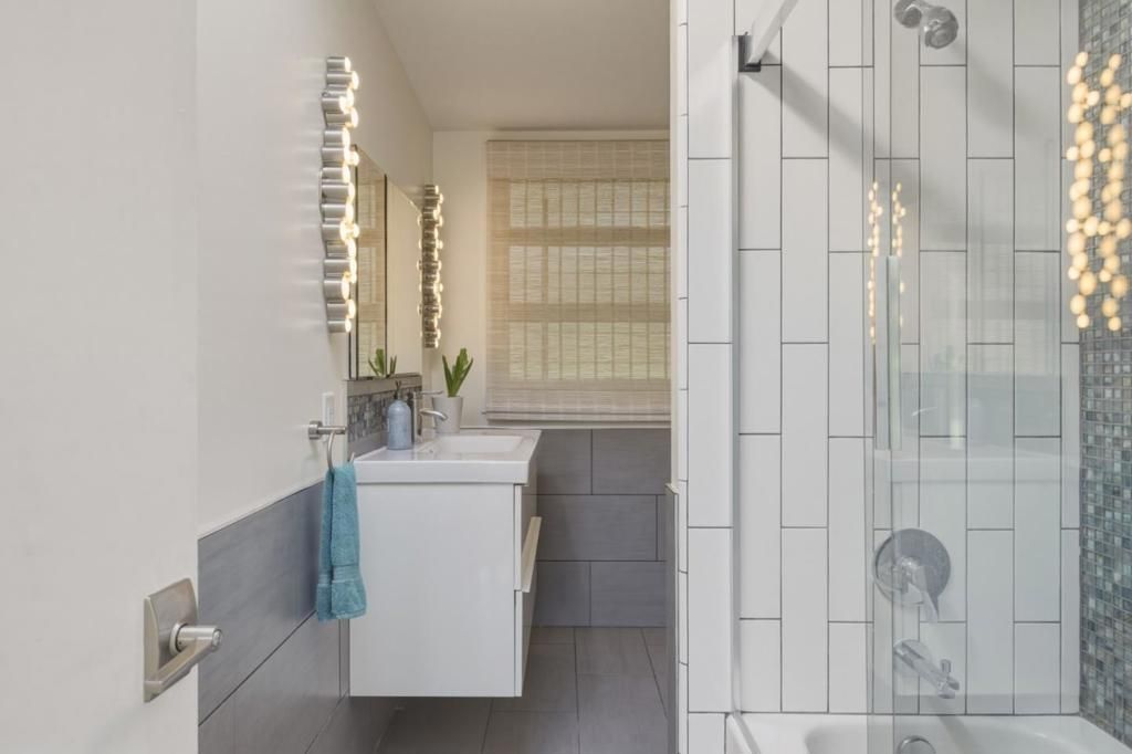 Image 20 of property listing at 25037 Valley Place, Carmel, CA 93923