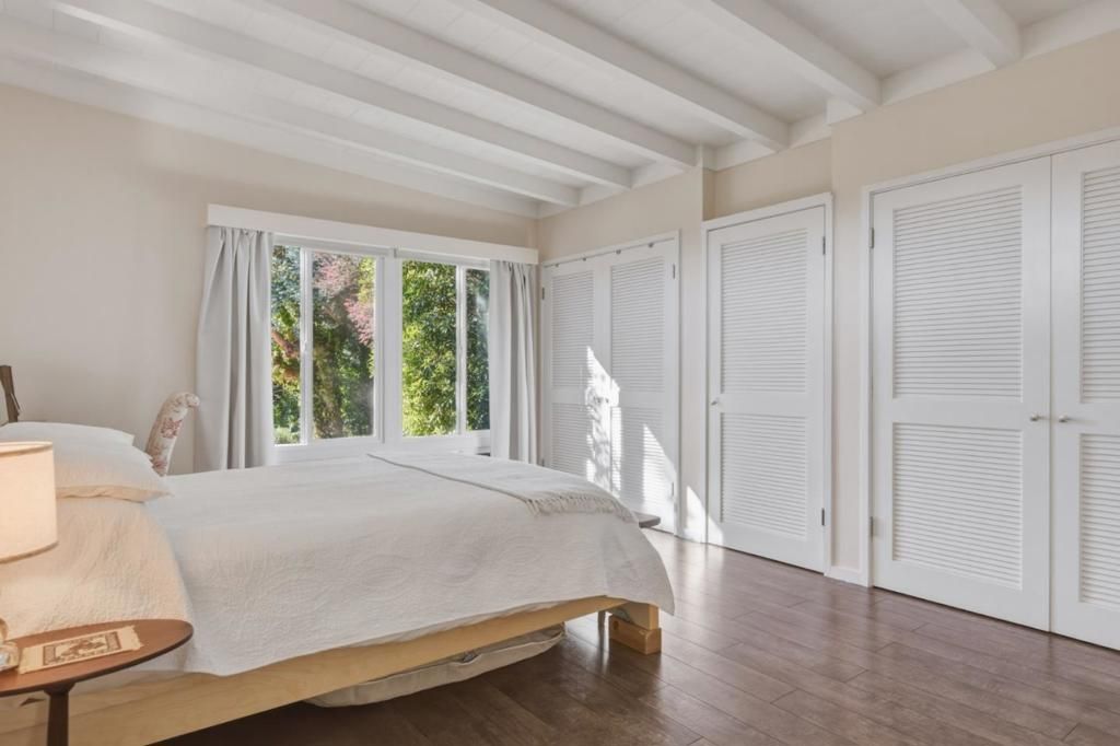 Image 22 of property listing at 25037 Valley Place, Carmel, CA 93923