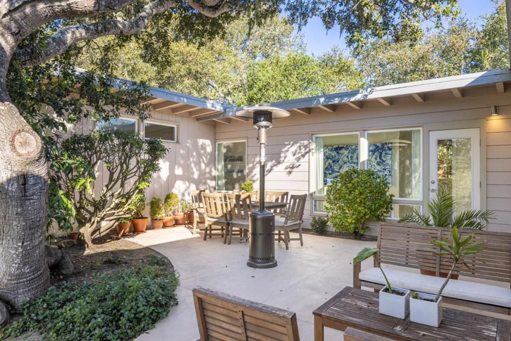 Image 24 of property listing at 25037 Valley Place, Carmel, CA 93923