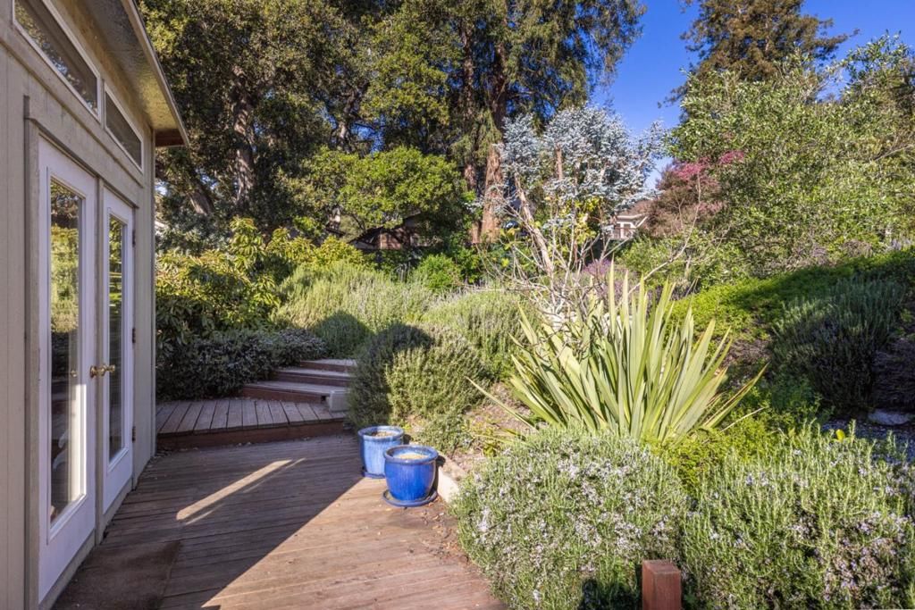 Image 28 of property listing at 25037 Valley Place, Carmel, CA 93923