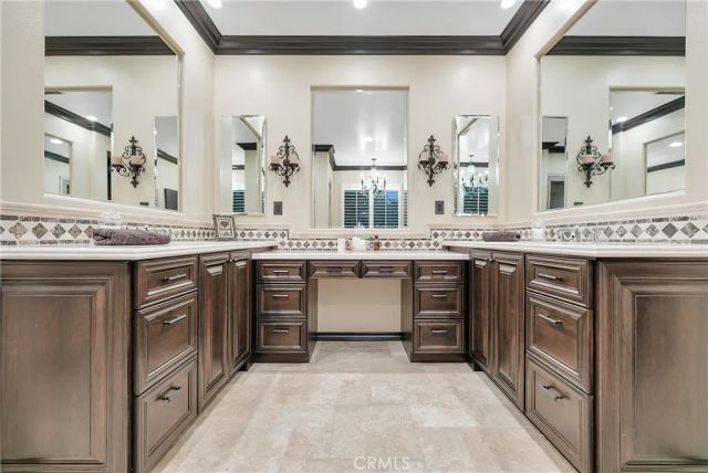 29345 Hacienda Ranch Court, Valencia, CA 91354