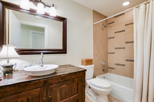 4806 Canyonbend CIR, Austin, TX 78735