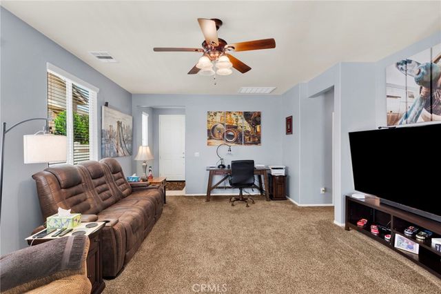 19459 Maple Creek, Apple Valley, CA 92308