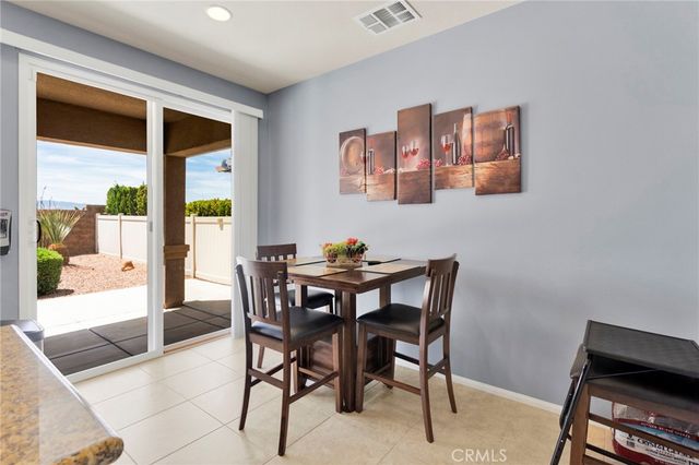 19459 Maple Creek, Apple Valley, CA 92308