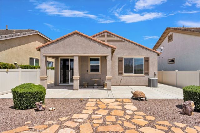19459 Maple Creek, Apple Valley, CA 92308