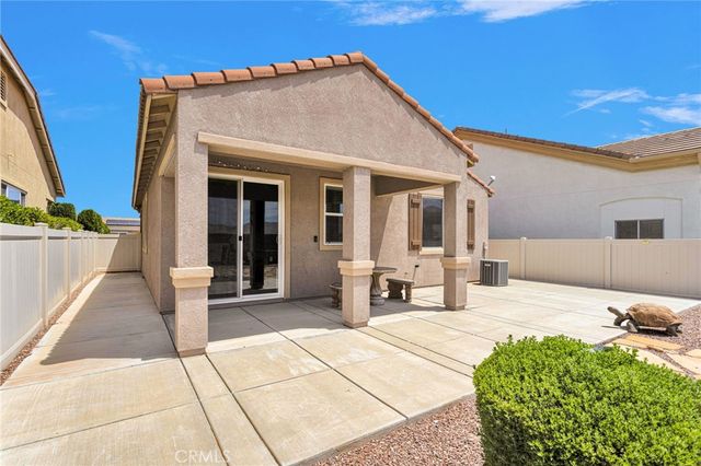 19459 Maple Creek, Apple Valley, CA 92308