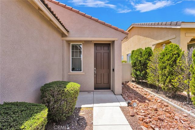 19459 Maple Creek, Apple Valley, CA 92308