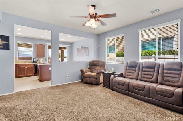 19459 Maple Creek, Apple Valley, CA 92308