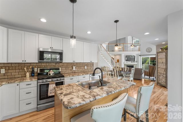 6047 Chaucer Lane, Granite Falls, NC 28630
