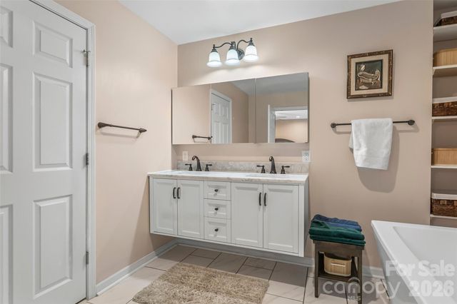 6047 Chaucer Lane, Granite Falls, NC 28630