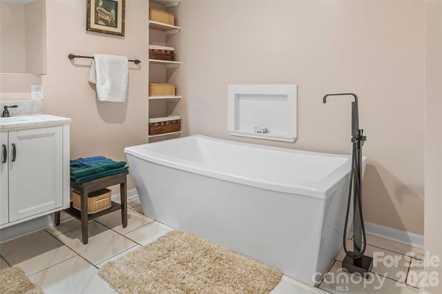 6047 Chaucer Lane, Granite Falls, NC 28630