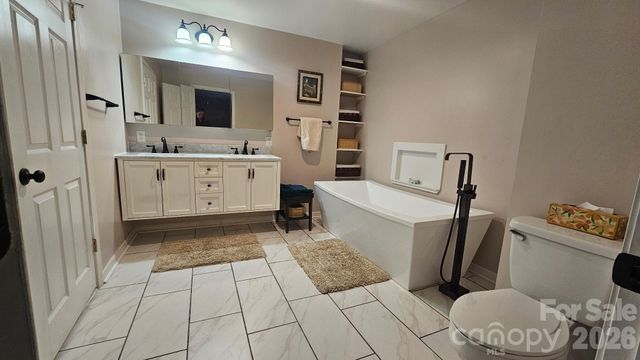 6047 Chaucer Lane, Granite Falls, NC 28630
