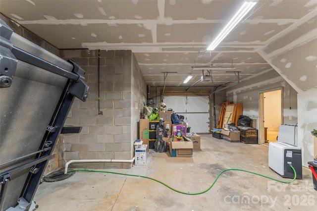 6047 Chaucer Lane, Granite Falls, NC 28630