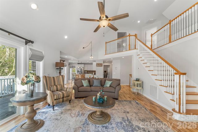 6047 Chaucer Lane, Granite Falls, NC 28630