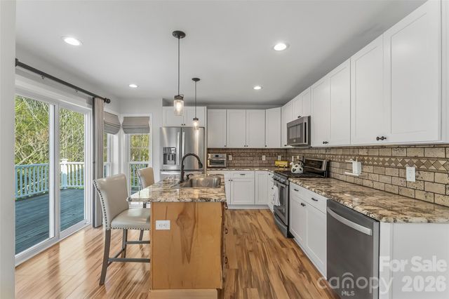 6047 Chaucer Lane, Granite Falls, NC 28630