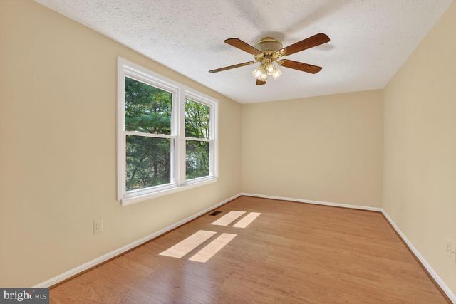 1754 SUNDANCE DR, Reston, VA 20194