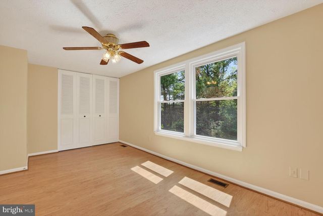 1754 SUNDANCE DR, Reston, VA 20194