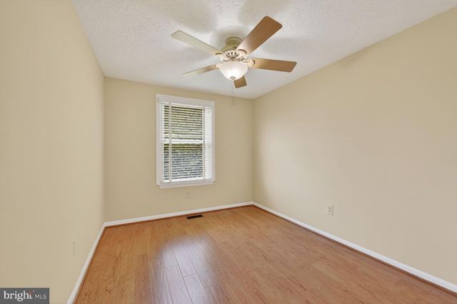 1754 SUNDANCE DR, Reston, VA 20194
