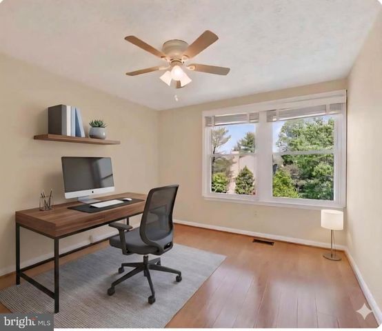 1754 SUNDANCE DR, Reston, VA 20194