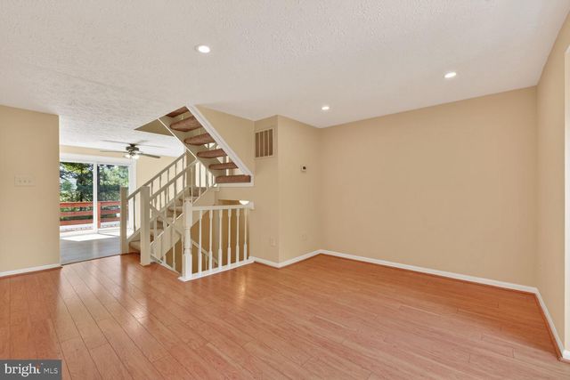 1754 SUNDANCE DR, Reston, VA 20194