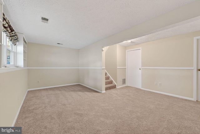 1754 SUNDANCE DR, Reston, VA 20194