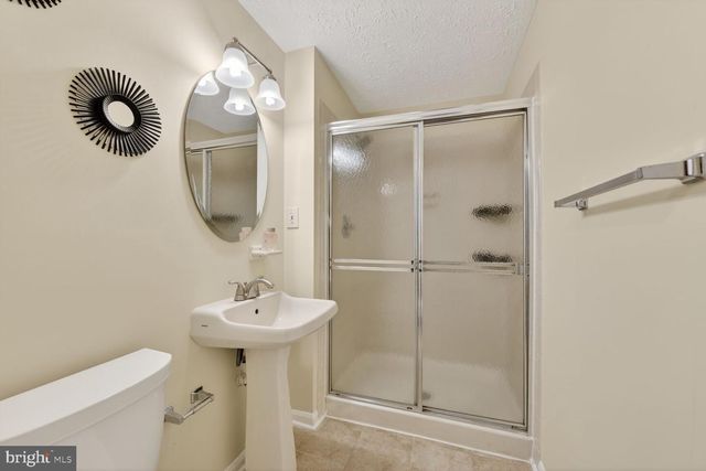 1754 SUNDANCE DR, Reston, VA 20194