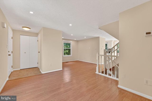 1754 SUNDANCE DR, Reston, VA 20194