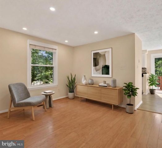 1754 SUNDANCE DR, Reston, VA 20194