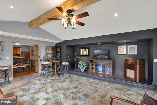 16 JACKSON DR, Lancaster, PA 17603