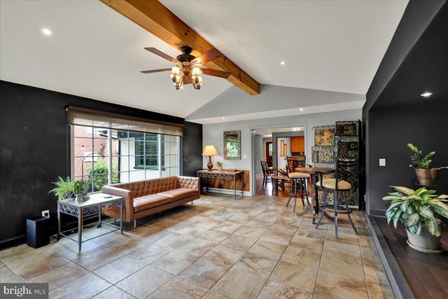16 JACKSON DR, Lancaster, PA 17603