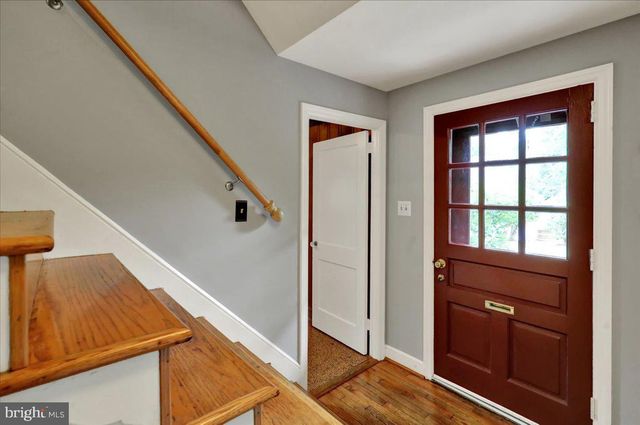 16 JACKSON DR, Lancaster, PA 17603