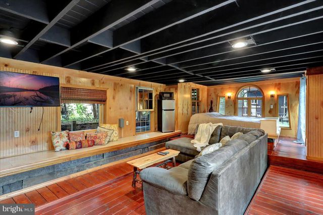 16 JACKSON DR, Lancaster, PA 17603