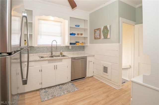 2413 Clearview Avenue NW, Canton, OH 44708