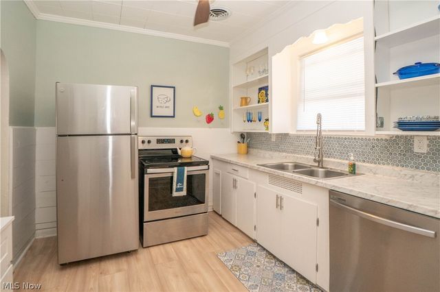 2413 Clearview Avenue NW, Canton, OH 44708