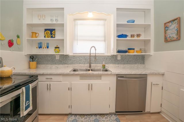 2413 Clearview Avenue NW, Canton, OH 44708