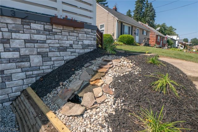 2413 Clearview Avenue NW, Canton, OH 44708