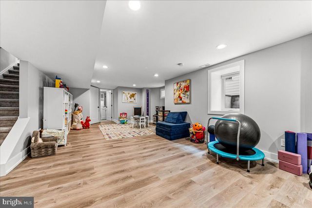 308 CHESTNUT AVE, Narberth, PA 19072